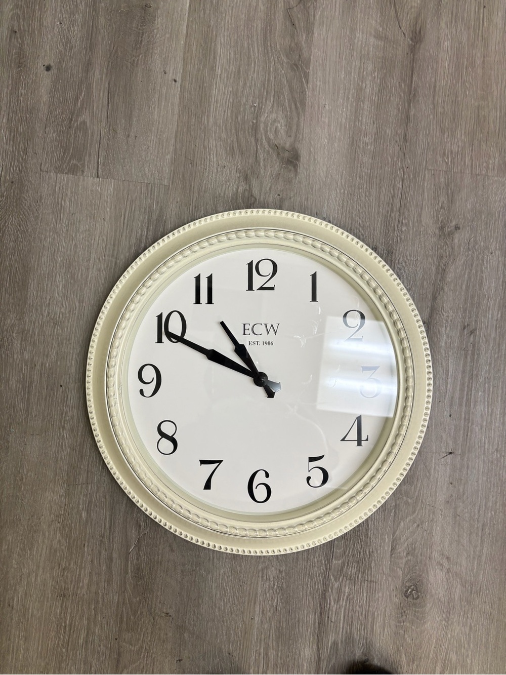 Classic Cream Decorative Wall Clock